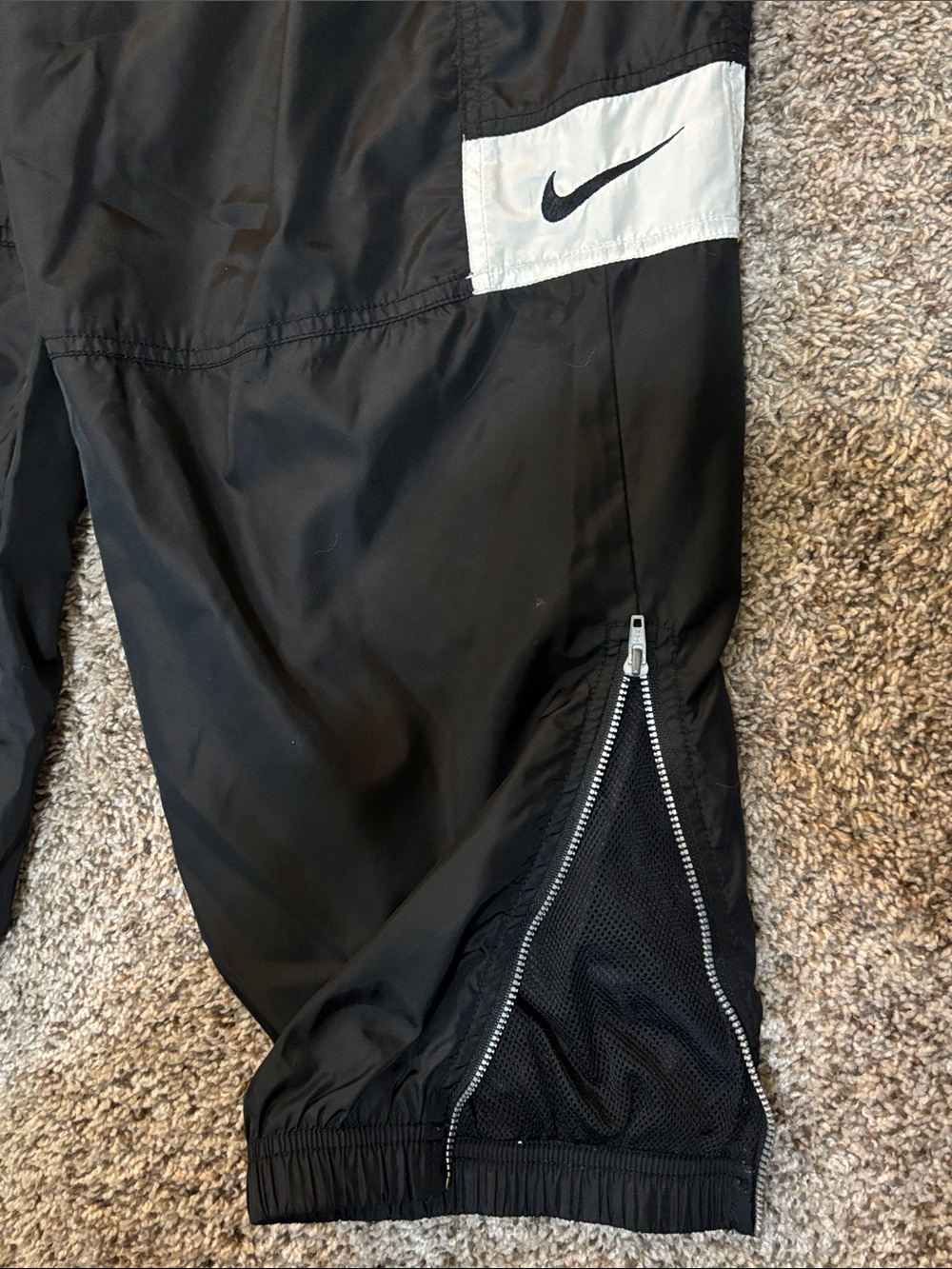 Nike Black Jogger Windbreaker with White Panels. - Picture 3 of 3